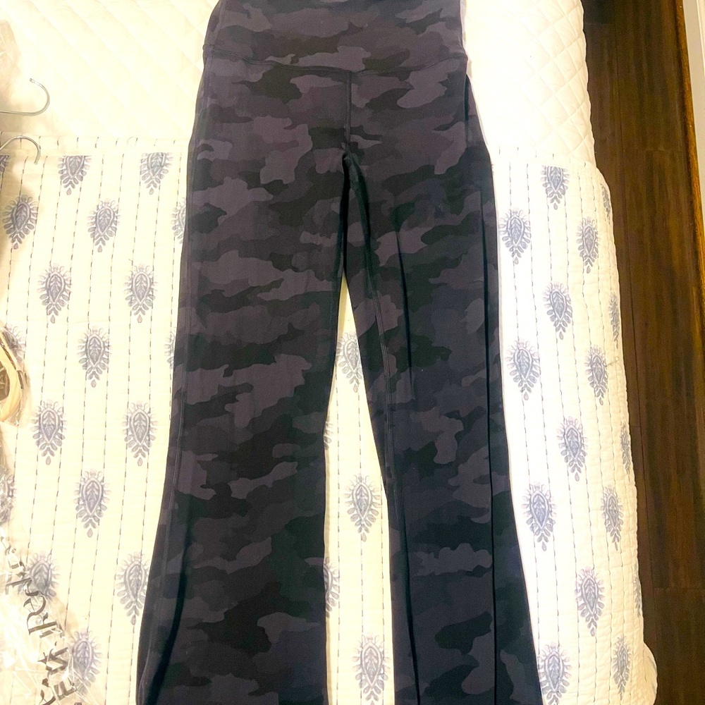 Lululemon groove super high rise flare pant, black camo